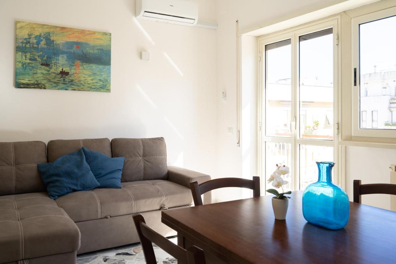 테라치나 Casa Del Sole, In Via Sicilia Vicino Al Mare 아파트 외부 사진