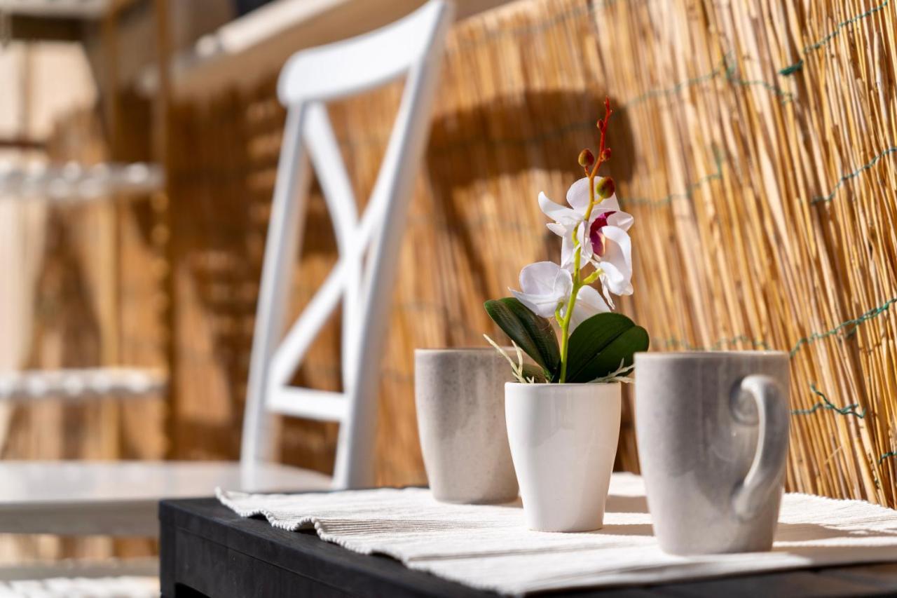 테라치나 Casa Del Sole, In Via Sicilia Vicino Al Mare 아파트 외부 사진